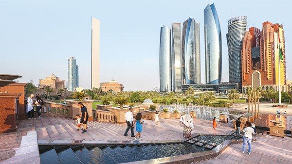 الإمارات تقدم أفضل خدمات السفر عبر العالم