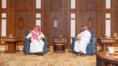 ولي العهد السعودي يستقبل رئيس مجلس الوزراء الكويتي